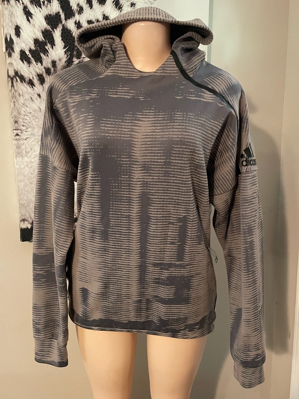Adidas ZNE Pulse knit gray jacquard Hoodie heartbeat wave pattern top